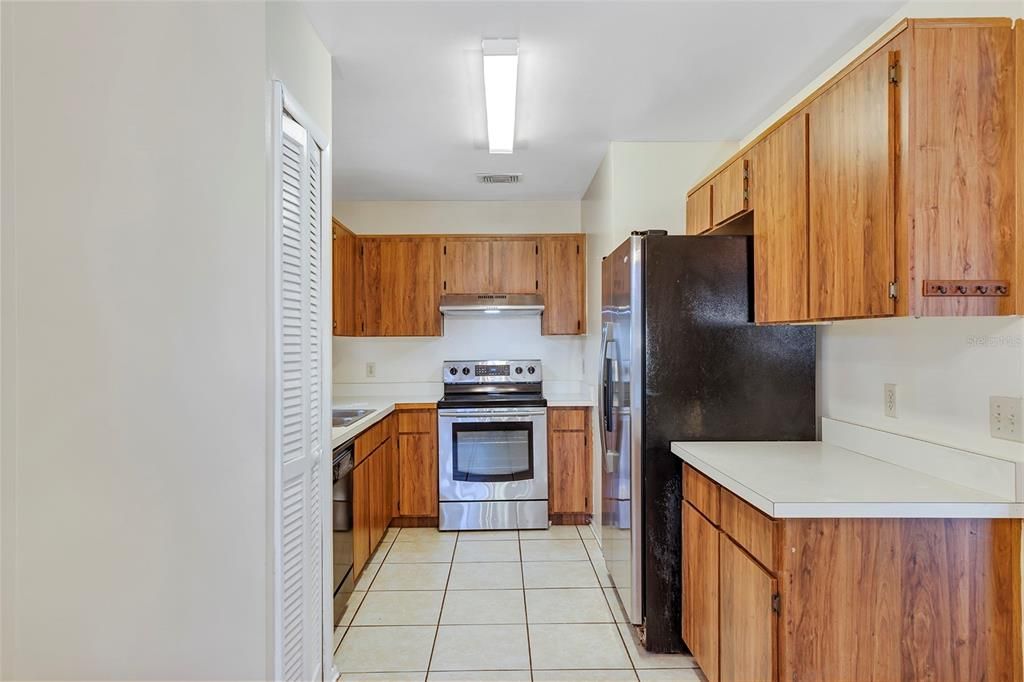 For Sale: $315,000 (3 beds, 2 baths, 1528 Square Feet)