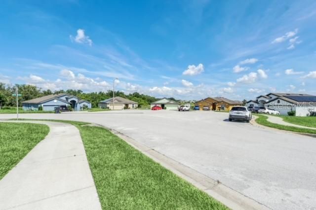 For Sale: $283,000 (3 beds, 2 baths, 1563 Square Feet)