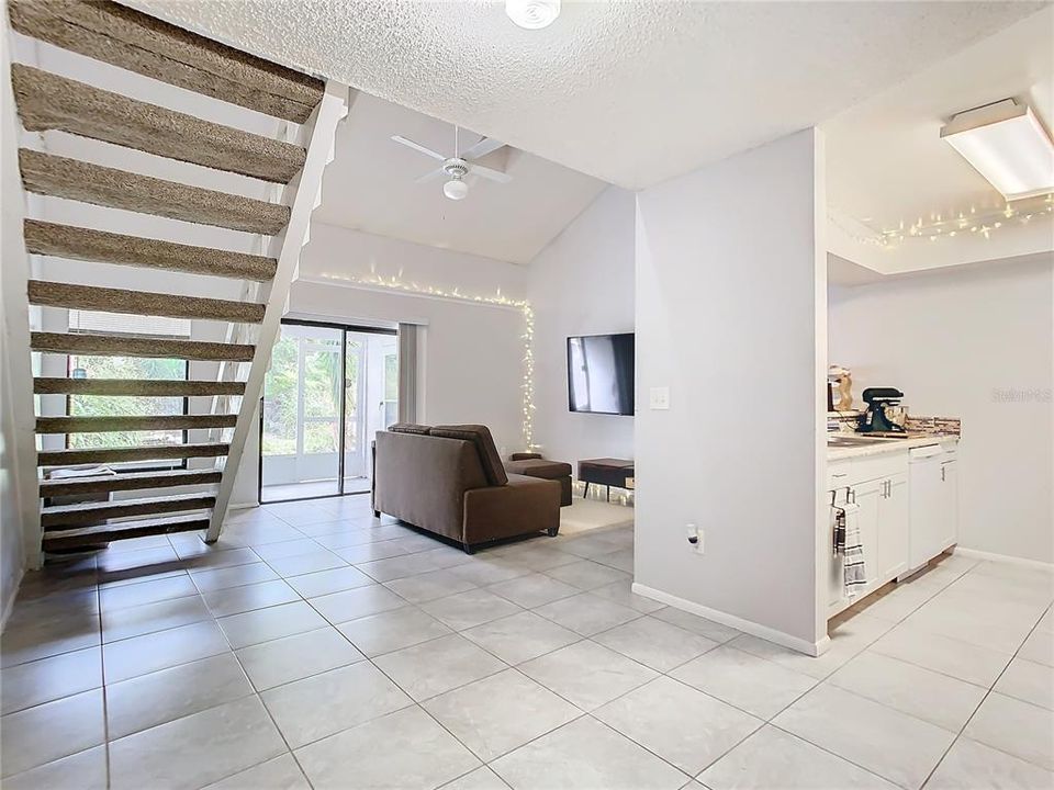 For Sale: $249,990 (2 beds, 2 baths, 1044 Square Feet)