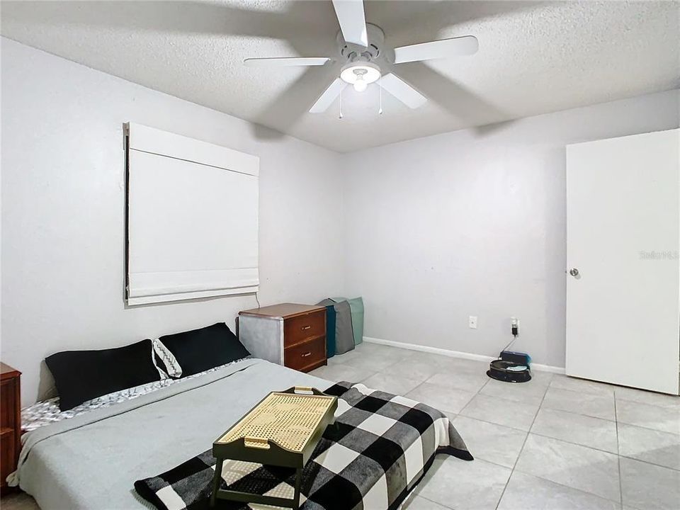 For Sale: $249,990 (2 beds, 2 baths, 1044 Square Feet)