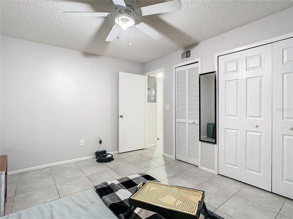 For Sale: $249,990 (2 beds, 2 baths, 1044 Square Feet)