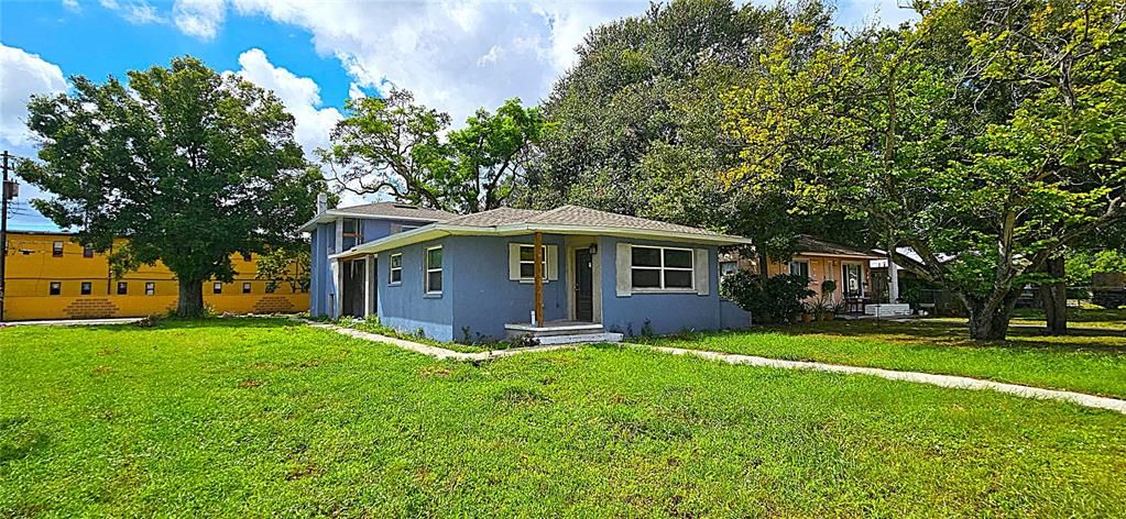 3432 2nd Ave S, St. Petersburg FL 33711: 4 bedroom, Loft, 2 bathroom