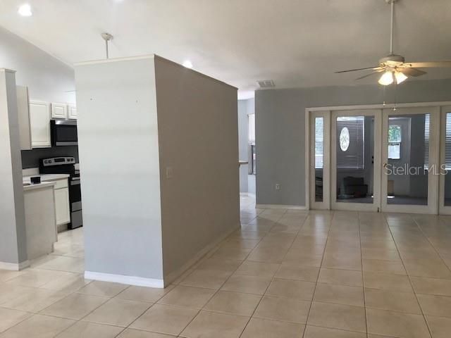 For Rent: $2,100 (3 beds, 2 baths, 1736 Square Feet)