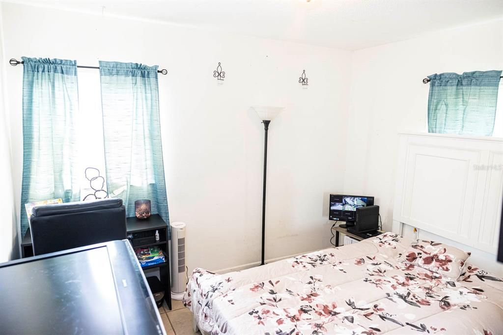 For Sale: $330,000 (3 beds, 1 baths, 1436 Square Feet)