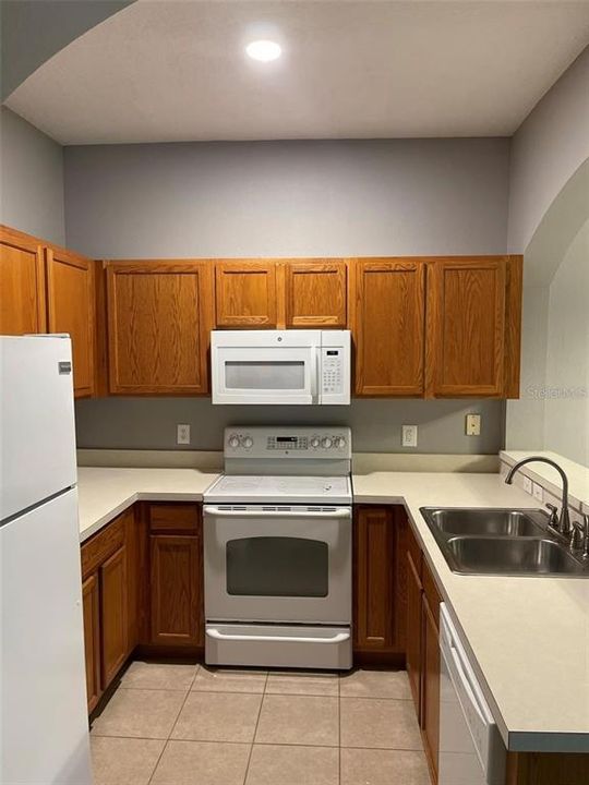 For Rent: $1,800 (2 beds, 2 baths, 1312 Square Feet)