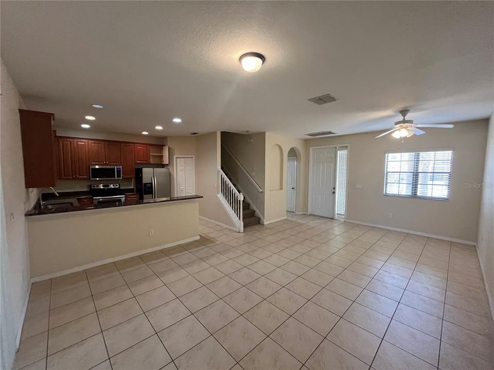 For Sale: $229,900 (3 beds, 2 baths, 1467 Square Feet)