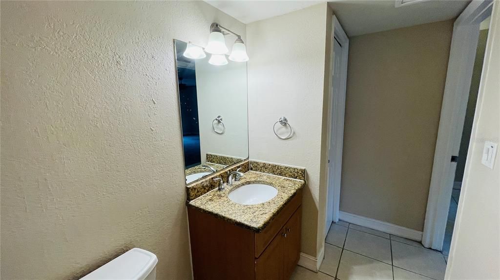 For Sale: $140,000 (1 beds, 1 baths, 742 Square Feet)