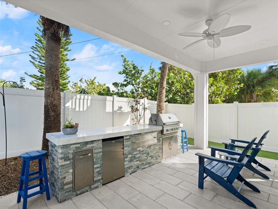 Outdoor kitchen