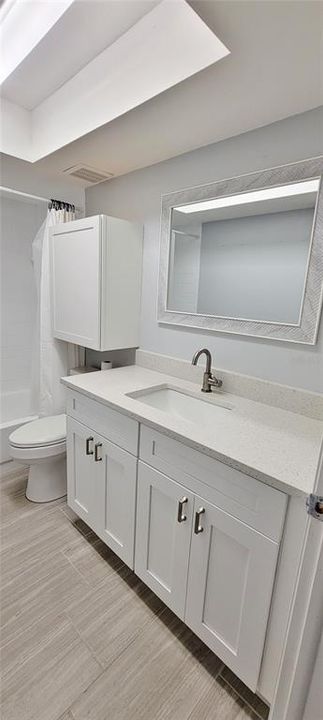 2nd Bathroom