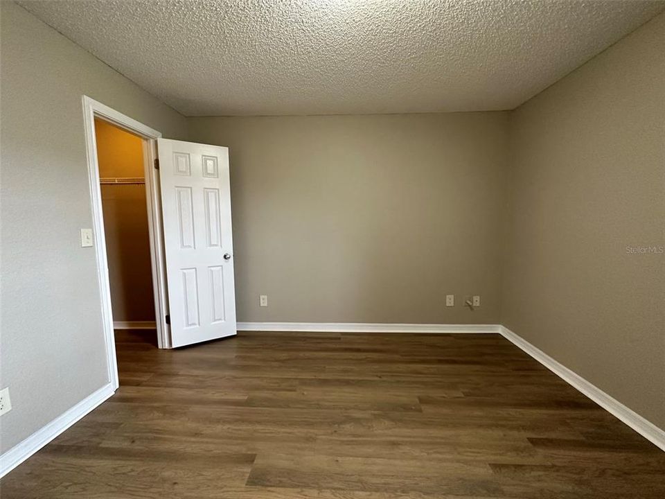 For Sale: $145,000 (1 beds, 1 baths, 642 Square Feet)