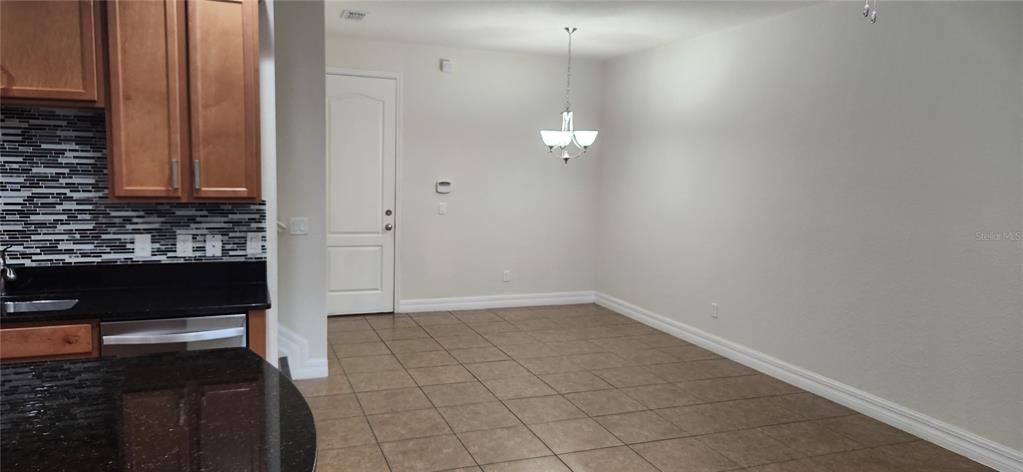 For Rent: $2,650 (3 beds, 2 baths, 1639 Square Feet)