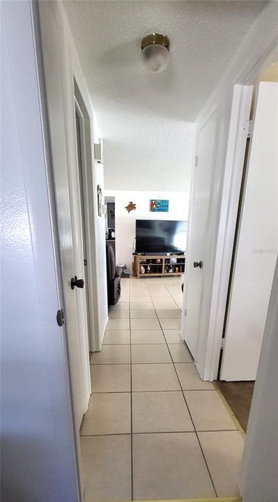 For Sale: $274,900 (2 beds, 2 baths, 1114 Square Feet)