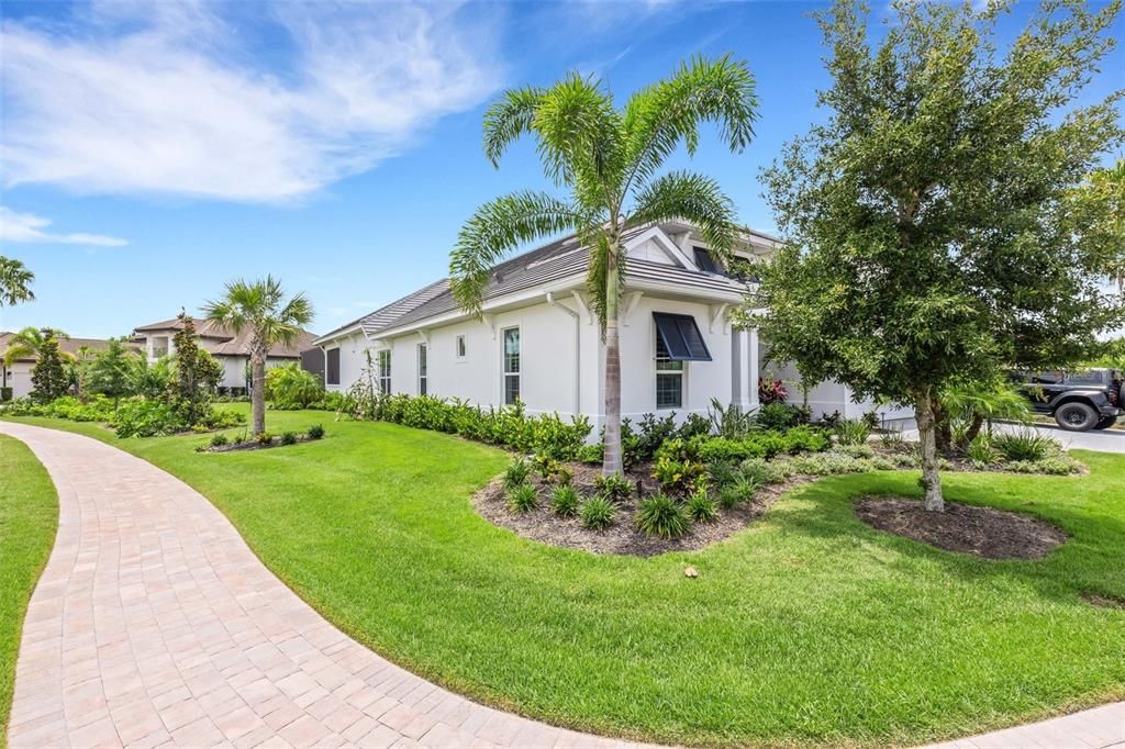 For Sale: $1,875,000 (4 beds, 3 baths, 3100 Square Feet)