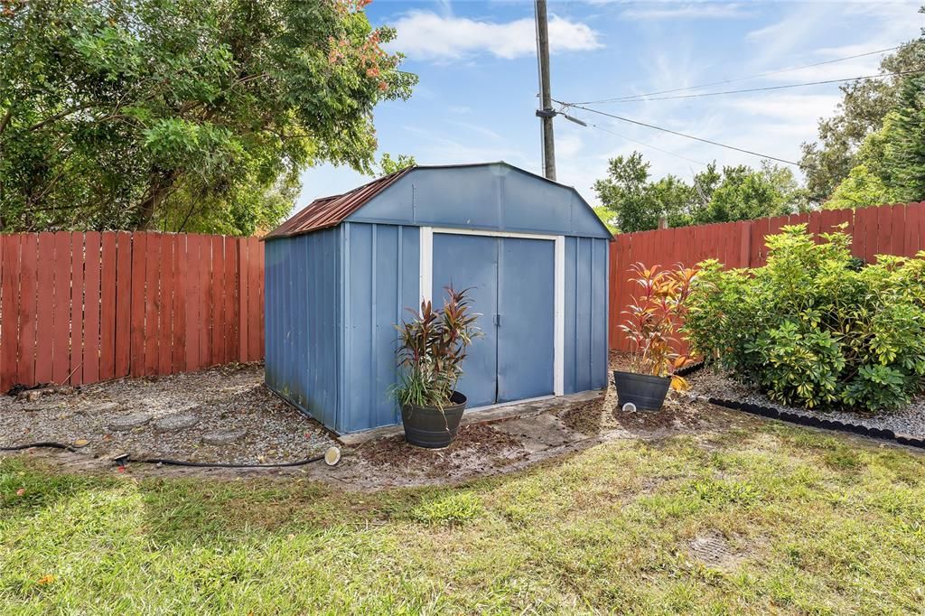 For Sale: $299,000 (3 beds, 1 baths, 1104 Square Feet)