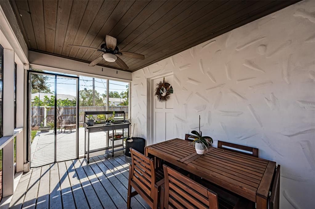 Active With Contract: $635,000 (4 beds, 2 baths, 1822 Square Feet)