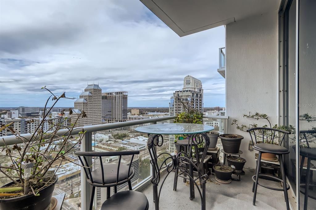 For Sale: $549,000 (2 beds, 2 baths, 1265 Square Feet)