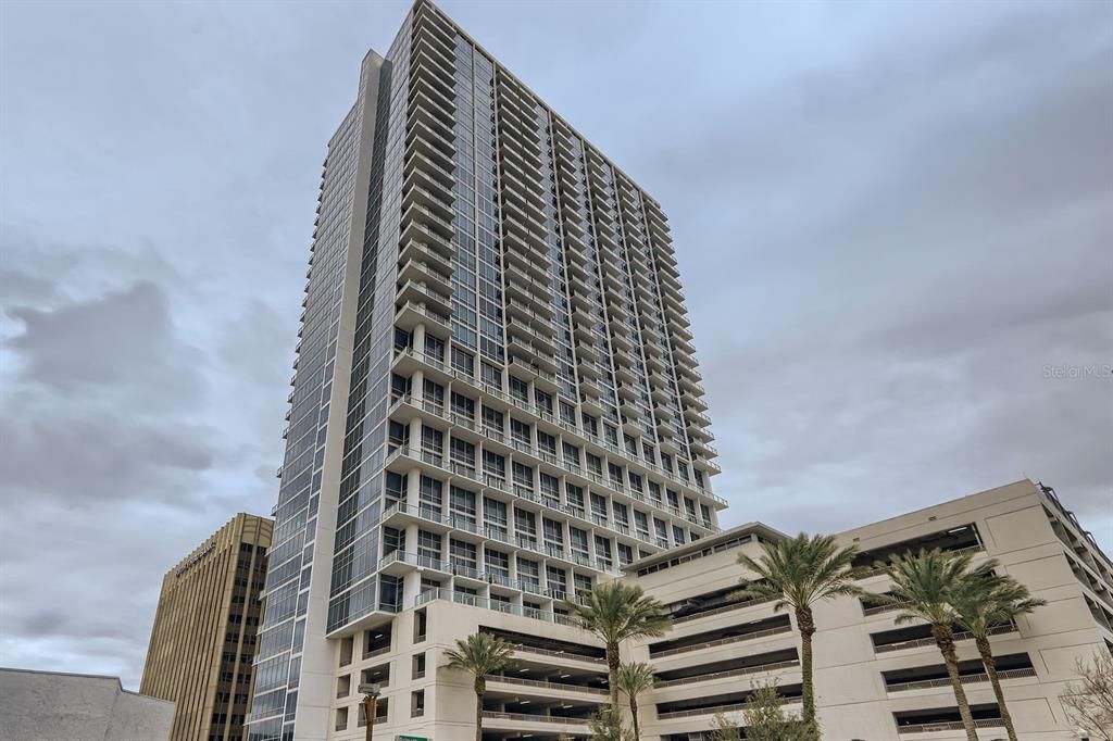 For Sale: $549,000 (2 beds, 2 baths, 1265 Square Feet)