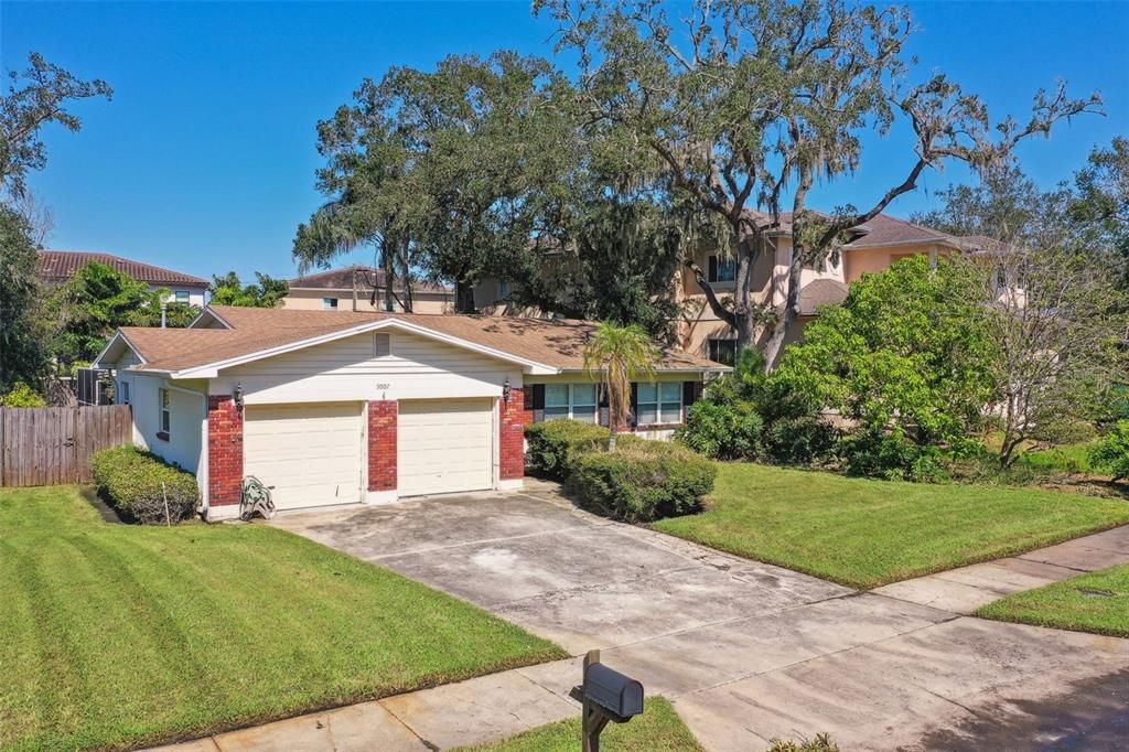 For Sale: $1,150,000 (3 beds, 2 baths, 1963 Square Feet)