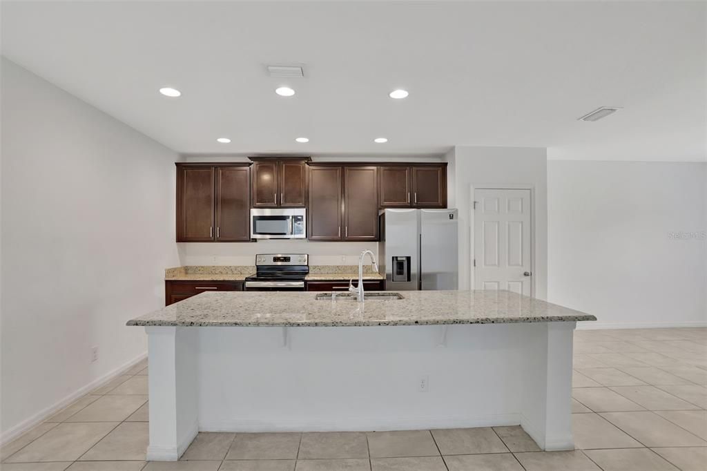 Open kitchen with breakfast bar