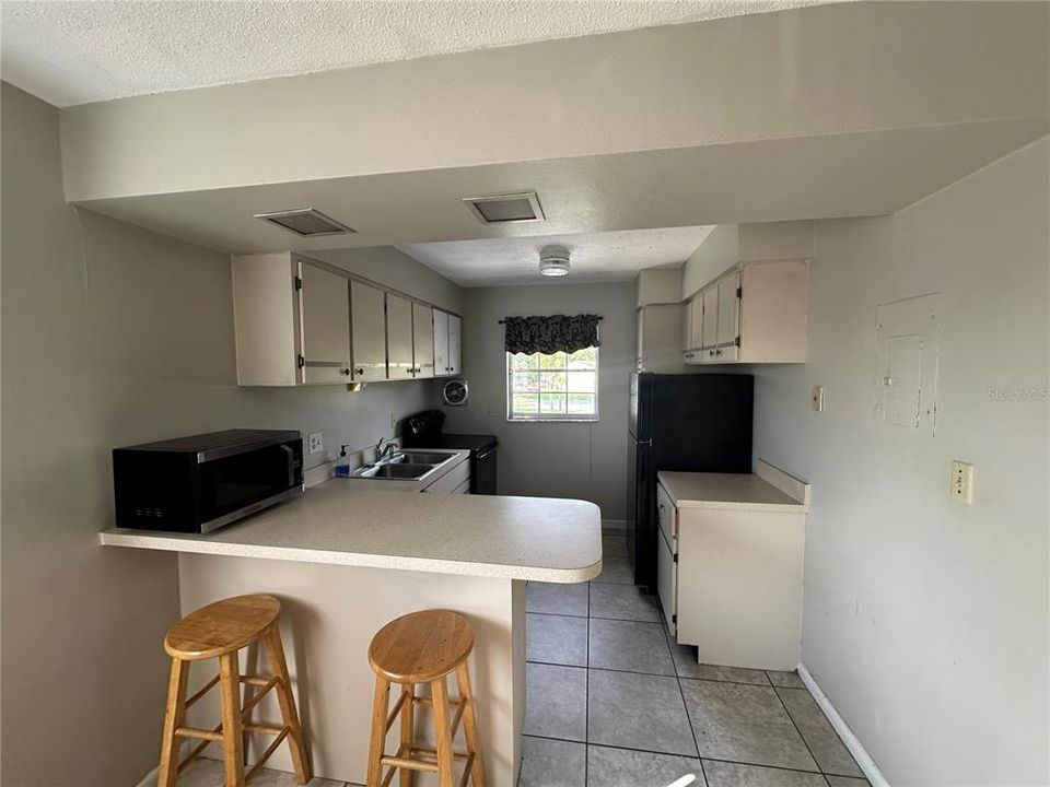 For Sale: $89,000 (1 beds, 1 baths, 591 Square Feet)