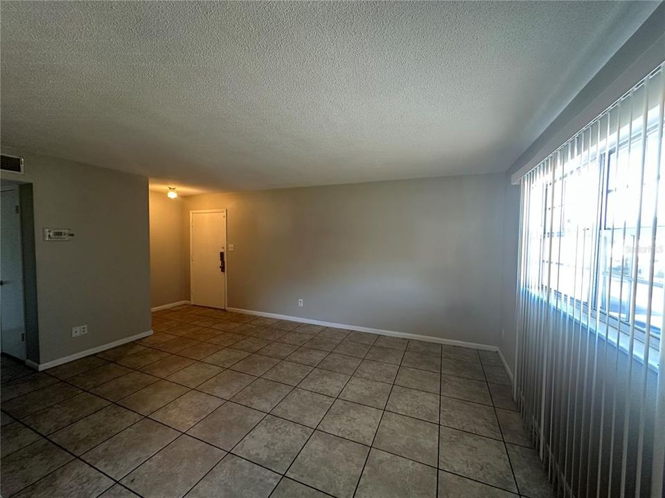 For Sale: $89,000 (1 beds, 1 baths, 591 Square Feet)