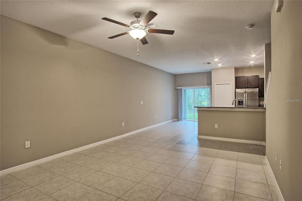 Active With Contract: $2,100 (3 beds, 2 baths, 1580 Square Feet)