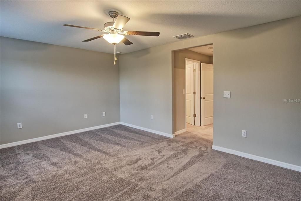 Active With Contract: $2,100 (3 beds, 2 baths, 1580 Square Feet)