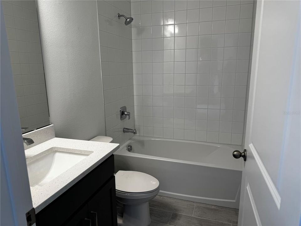 For Rent: $2,800 (4 beds, 2 baths, 1758 Square Feet)