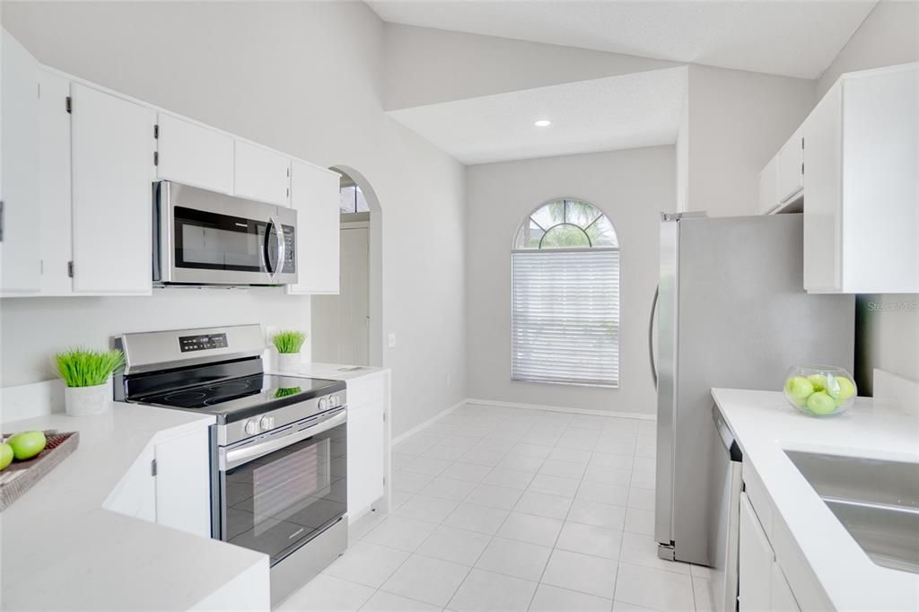 For Sale: $409,900 (3 beds, 2 baths, 1920 Square Feet)