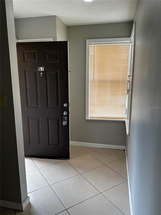 For Rent: $1,650 (2 beds, 2 baths, 1018 Square Feet)