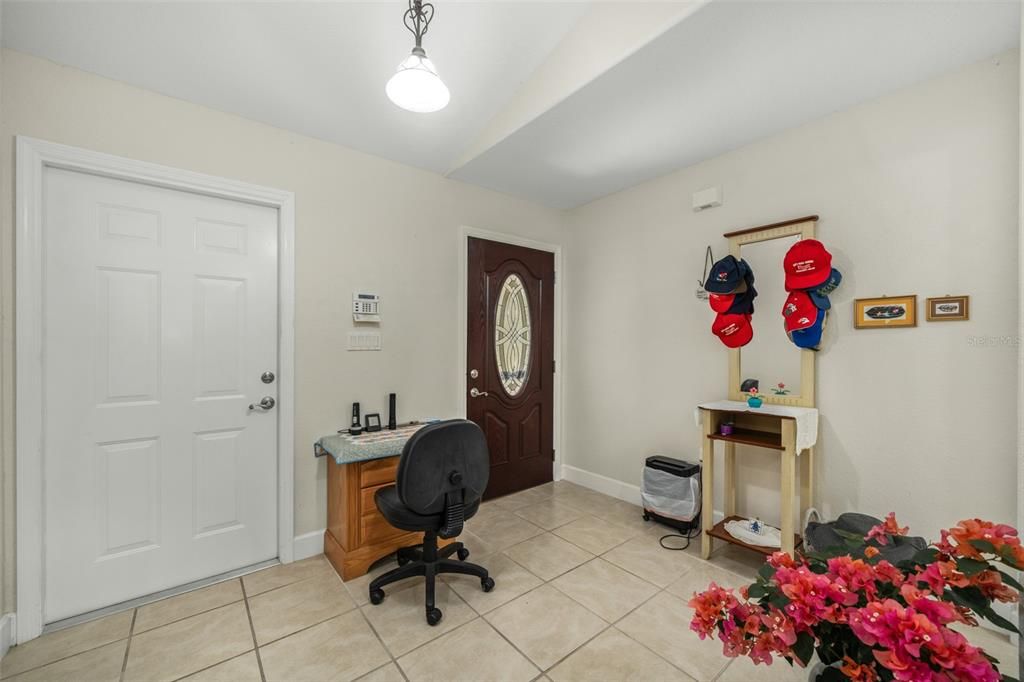 For Sale: $289,990 (3 beds, 2 baths, 2031 Square Feet)