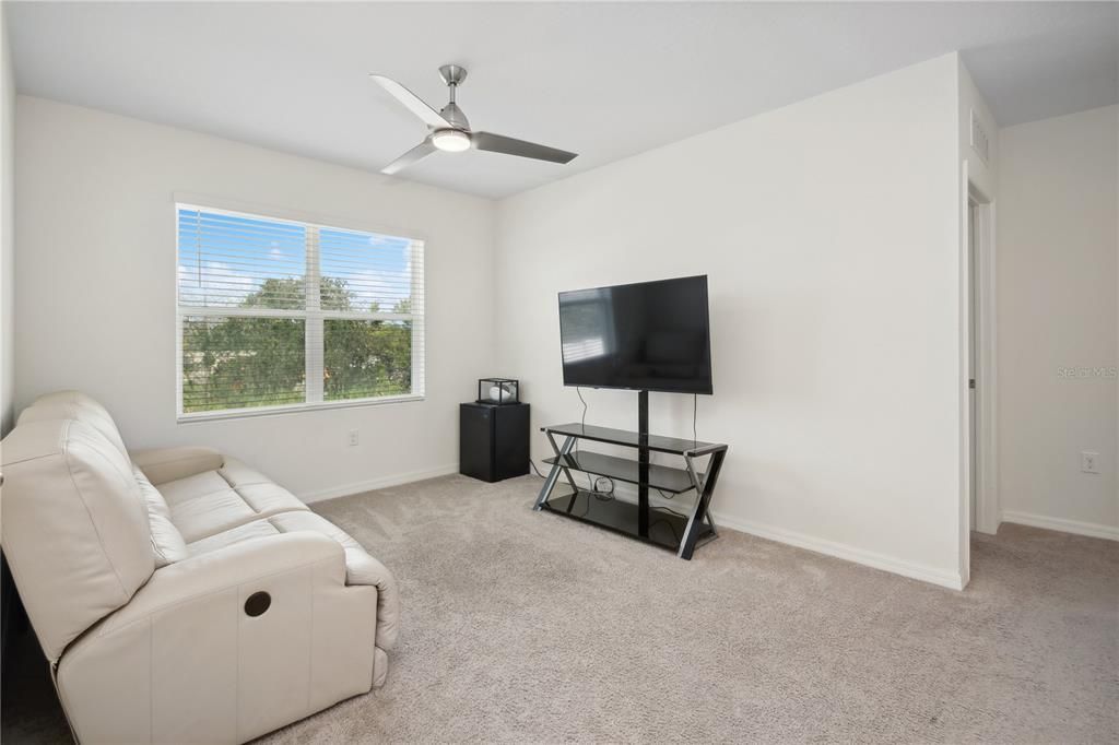 Loft upstairs between two bedrooms