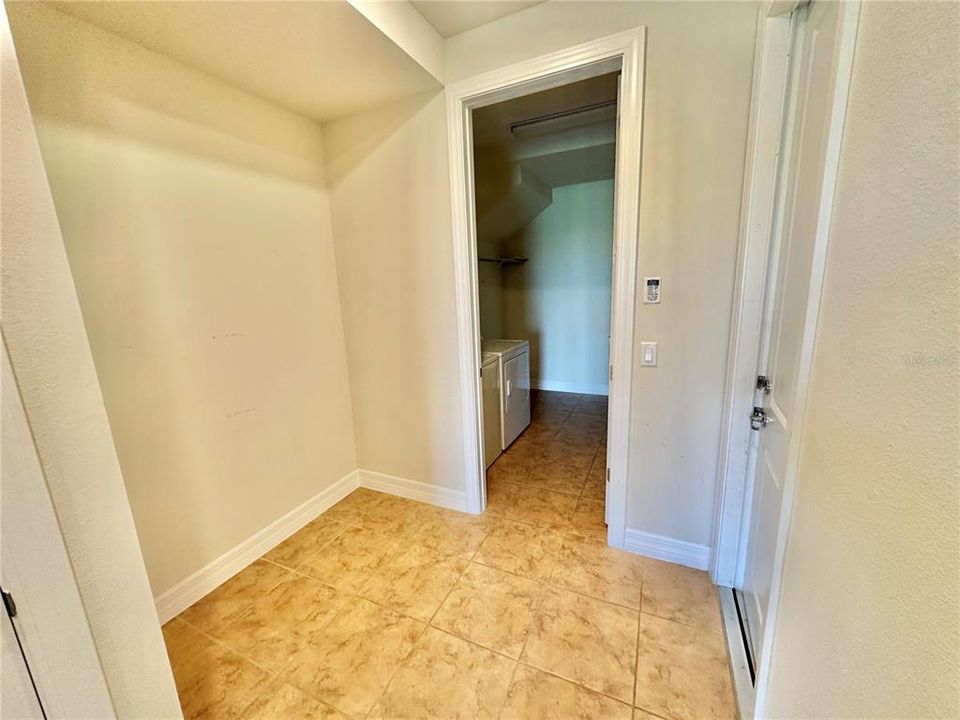 В аренду: $4,595 (5 спален, 3 ванн, 4147 Квадратных фут)