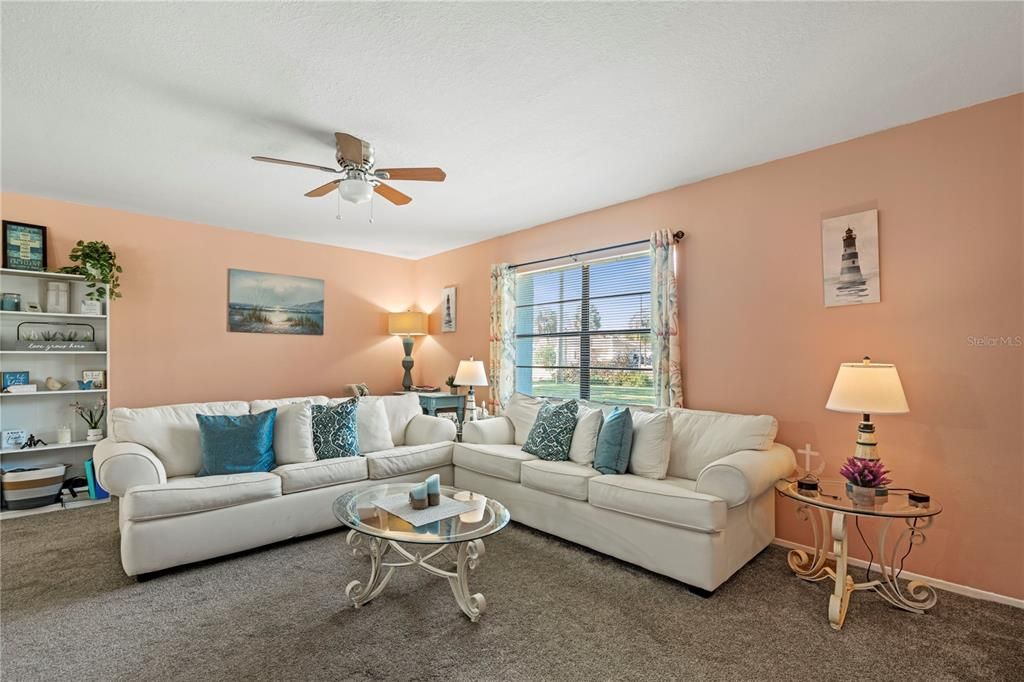 For Sale: $354,900 (2 beds, 2 baths, 1588 Square Feet)