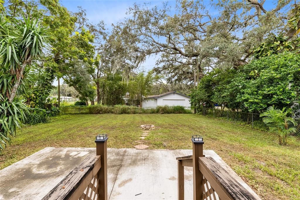 For Sale: $315,000 (3 beds, 2 baths, 1036 Square Feet)