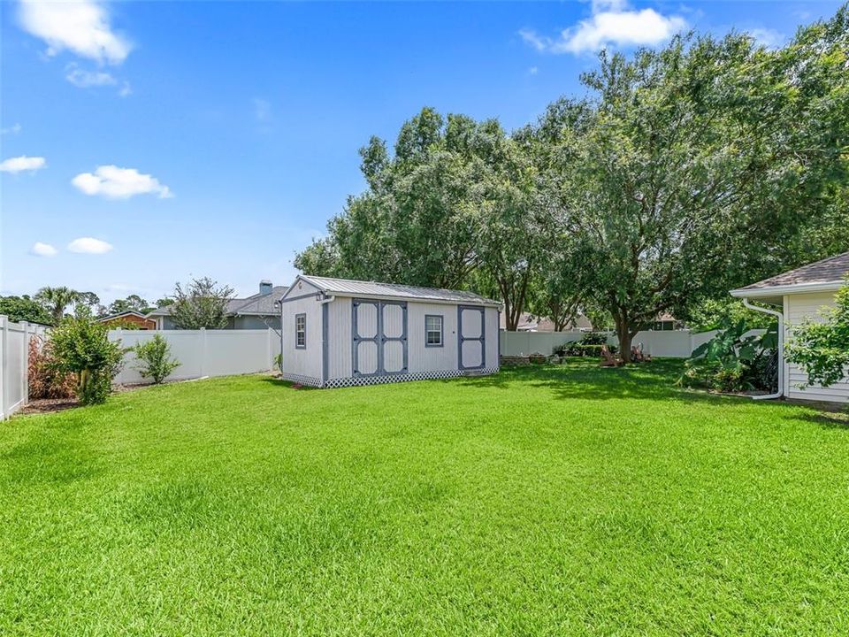 For Sale: $400,000 (3 beds, 2 baths, 1941 Square Feet)