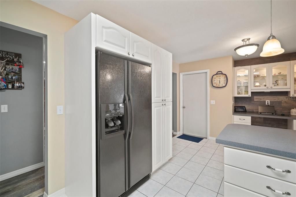 Active With Contract: $375,000 (3 beds, 2 baths, 1763 Square Feet)