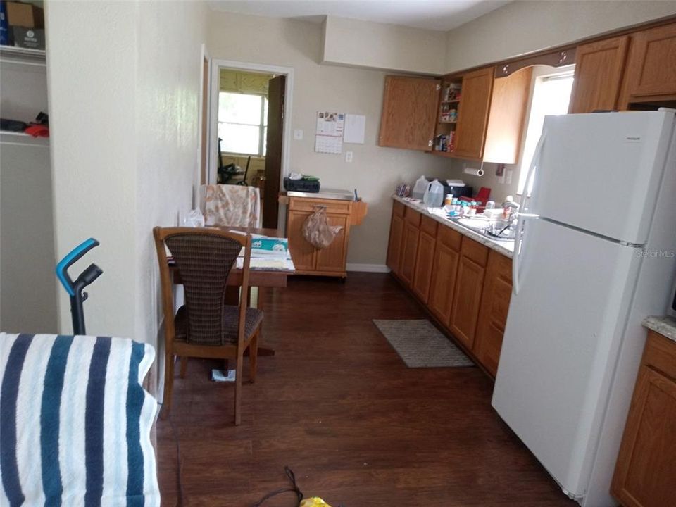 For Sale: $172,000 (2 beds, 1 baths, 1104 Square Feet)