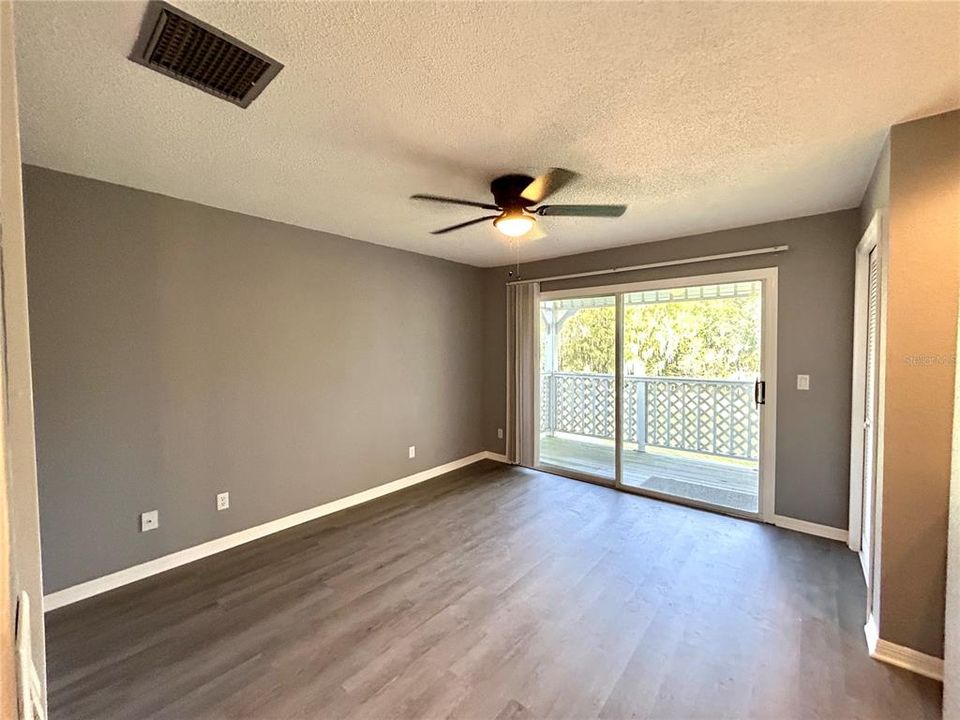 For Sale: $172,500 (2 beds, 2 baths, 1230 Square Feet)