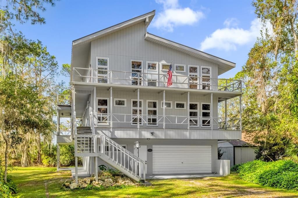 En Venta: $725,000 (3 camas, 2 baños, 2416 Pies cuadrados)