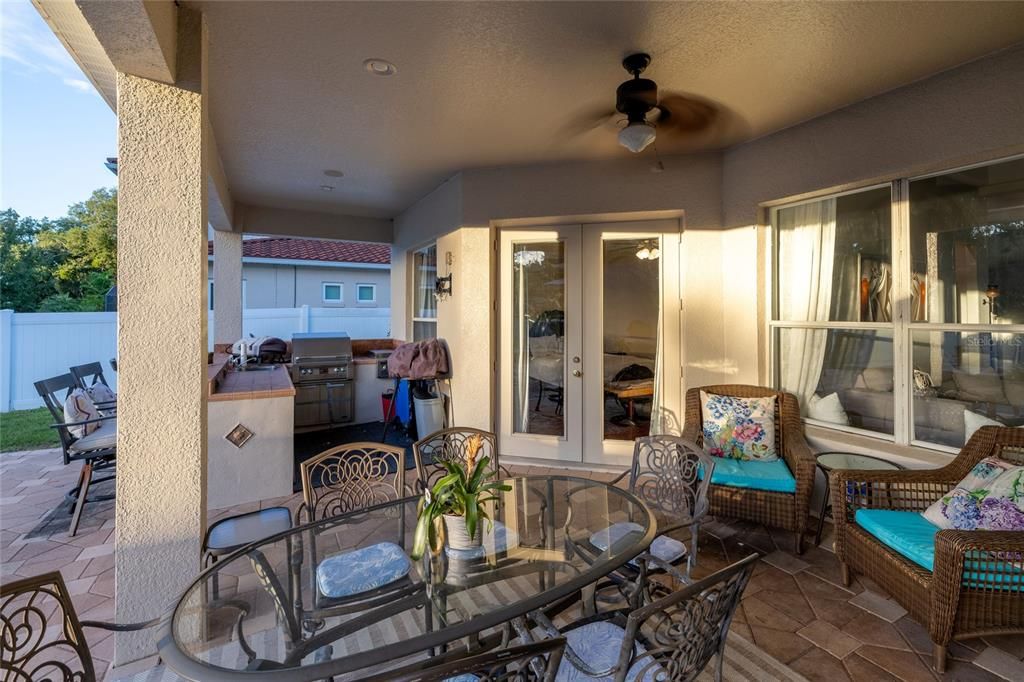 For Sale: $670,000 (4 beds, 3 baths, 2531 Square Feet)