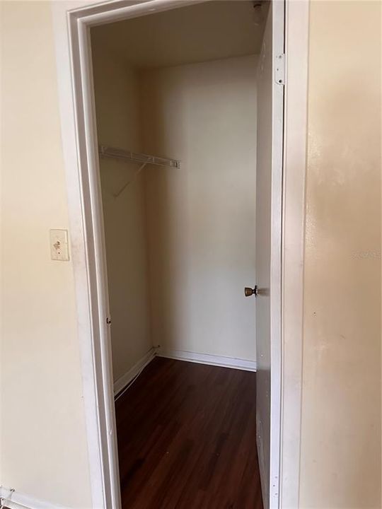 For Rent: $1,596 (2 beds, 1 baths, 960 Square Feet)