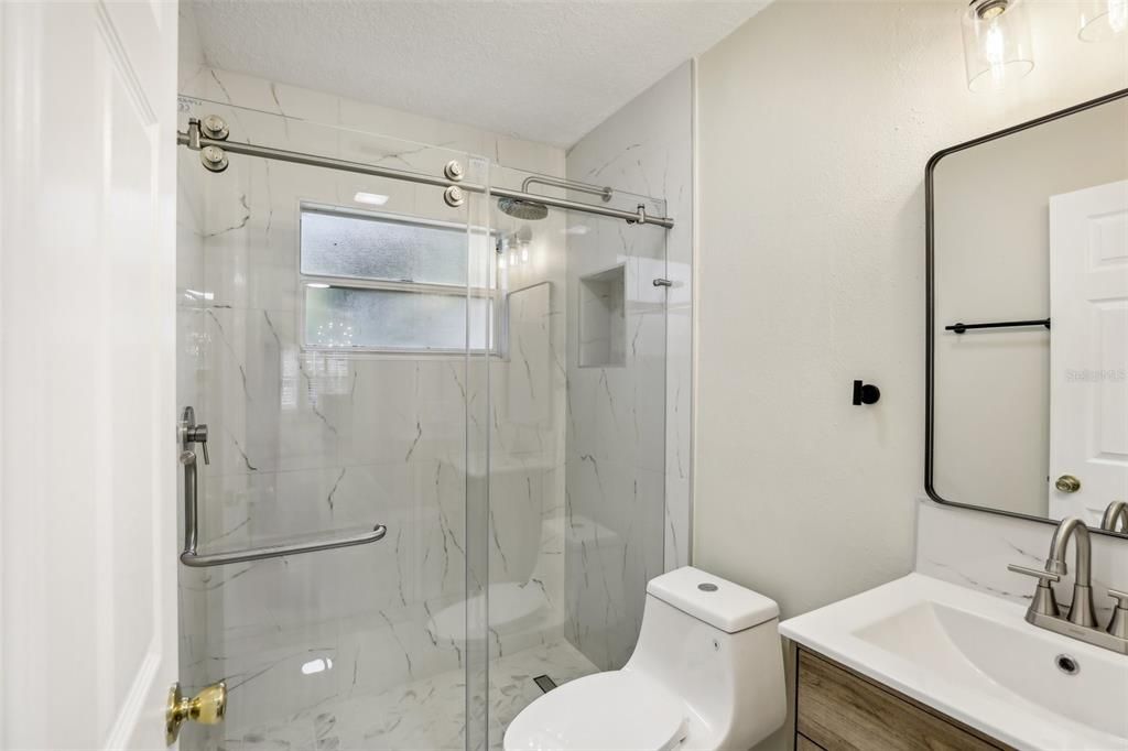 Active With Contract: $2,500 (3 beds, 2 baths, 1152 Square Feet)