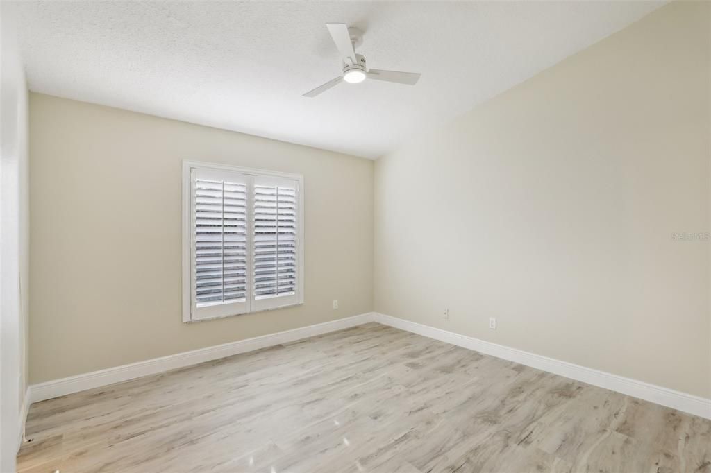 Active With Contract: $2,500 (3 beds, 2 baths, 1152 Square Feet)