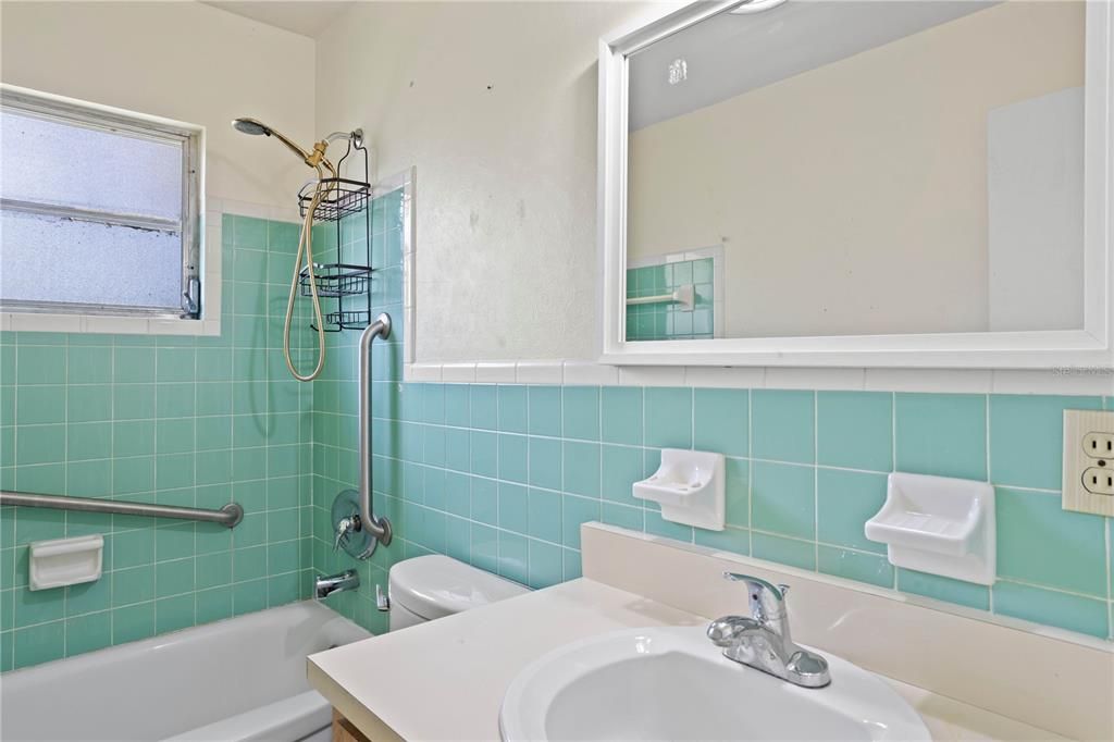 For Sale: $244,900 (3 beds, 1 baths, 1024 Square Feet)