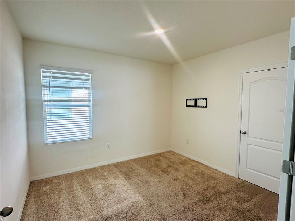 For Rent: $2,400 (3 beds, 2 baths, 1680 Square Feet)