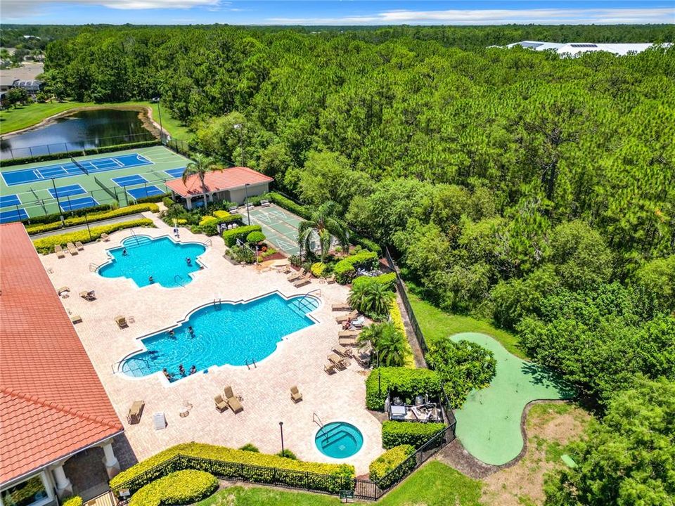 2 pools and a hot tub