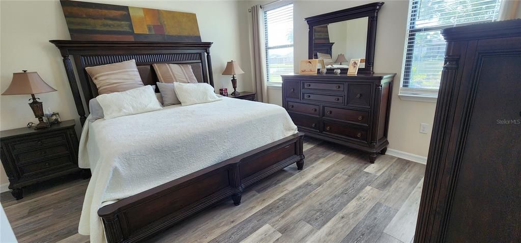 Main Bedroom w/King bed, dressers & double nightstands