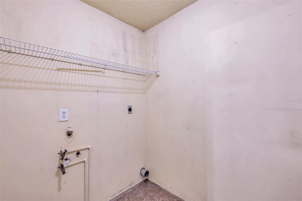 For Sale: $199,000 (3 beds, 2 baths, 1135 Square Feet)