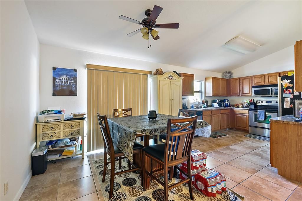 For Sale: $269,900 (4 beds, 2 baths, 1531 Square Feet)